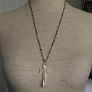 Mother of Pearl🌊🧜‍♀️ Let It Shine Cross Necklace